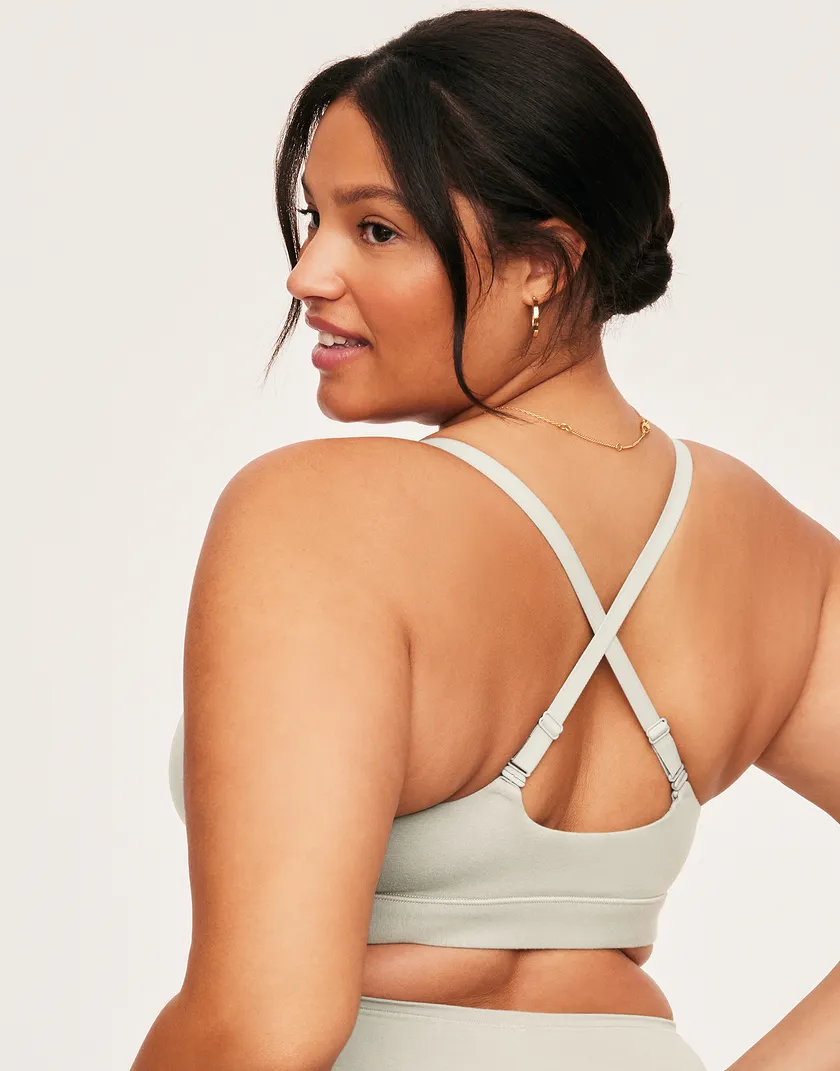 Anja White Plus Unlined bra bundle Model 5