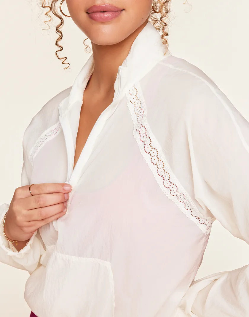 Kailee White activewear bundle Model 4