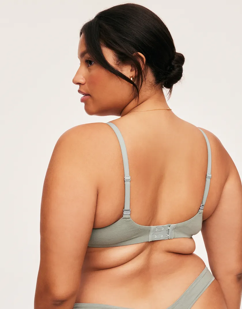 Joelle Green Plus Contour bra bundle Model 5