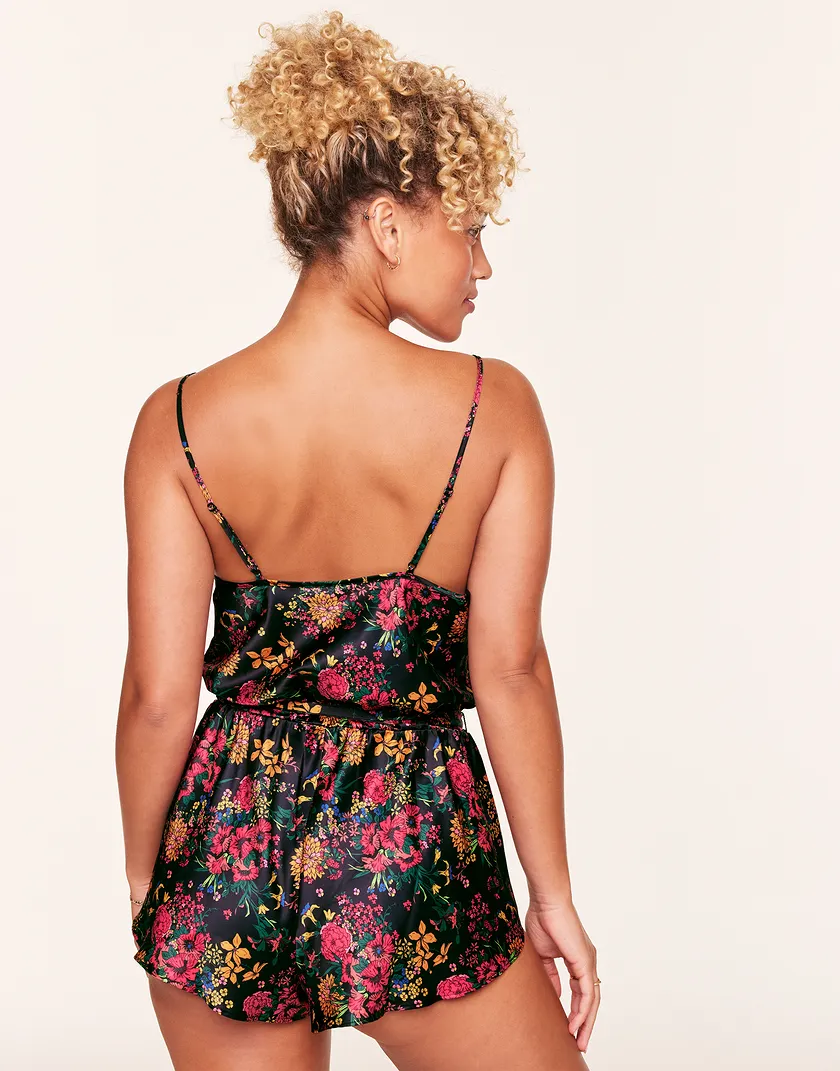 Kami Floral Black lingerie bundle Model 6