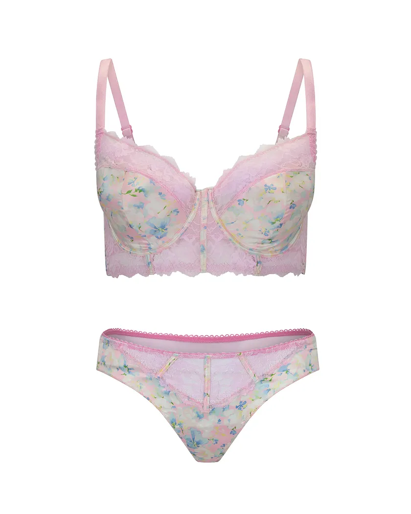 Svana Floral Pink 2 Plus Lightly Lined bra bundle Still 5