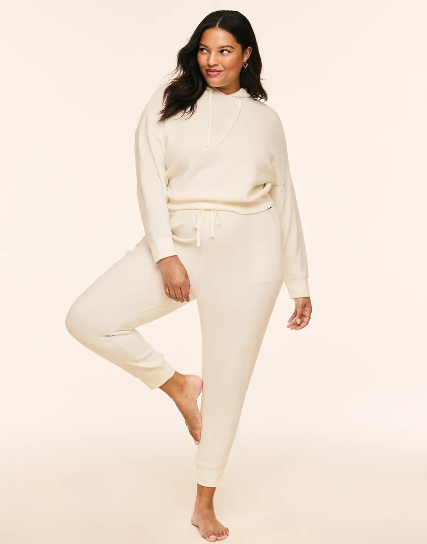 Davinia White Plus lounge bundle Model 2