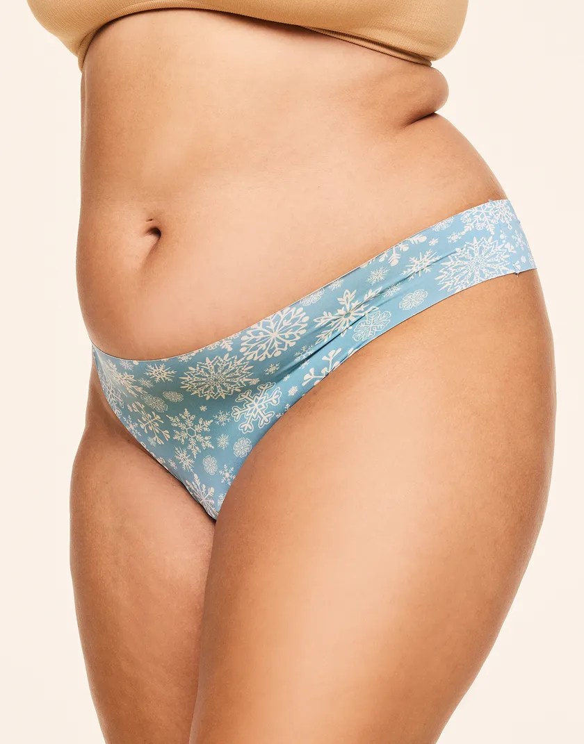 3-Pack Francine Invisible Thong Novelty Blue Plus panty pack Model 4