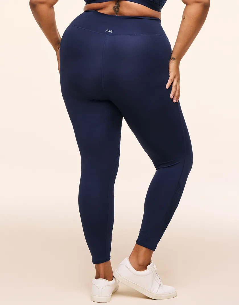 Mari Legging Dark Blue 2 Plus activewear bundle Model 4