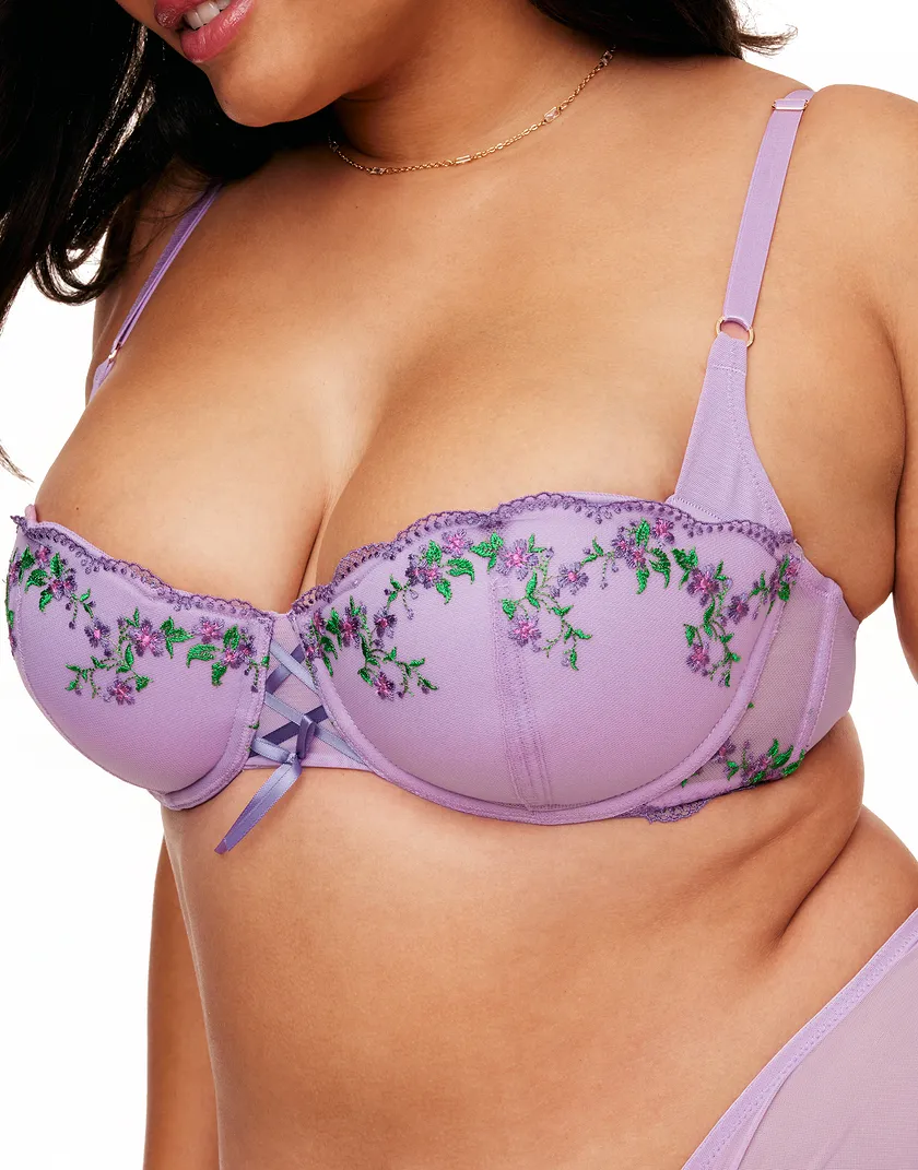 Sophy Medium Purple 2 Plus Push Up bra bundle Model 3
