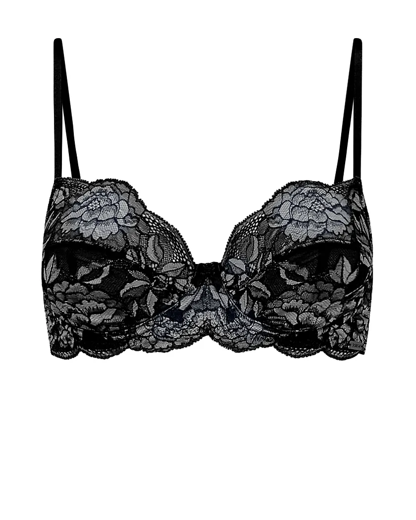 Chelsi Black 2 Plus Unlined bra bundle Still 5