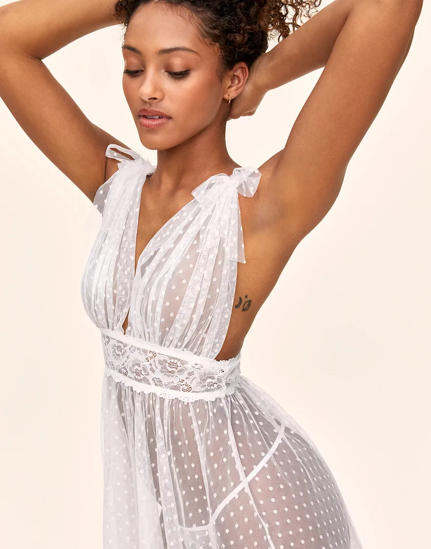 Elise White lingerie bundle Model 5