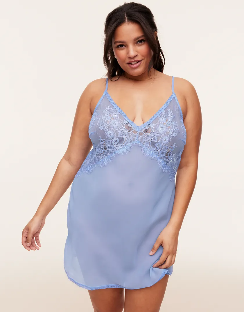Raquel Medium Blue Plus Unlined lingerie bundle Model 1