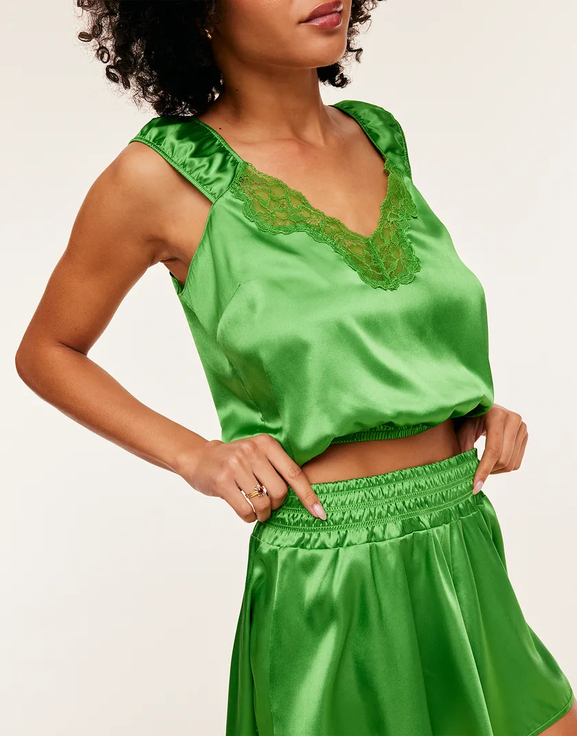 Aarie Medium Green lounge bundle Model 3