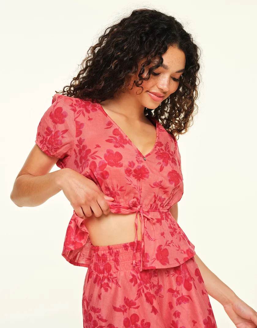 Elisabetta Floral Red sleepwear bundle Model 3