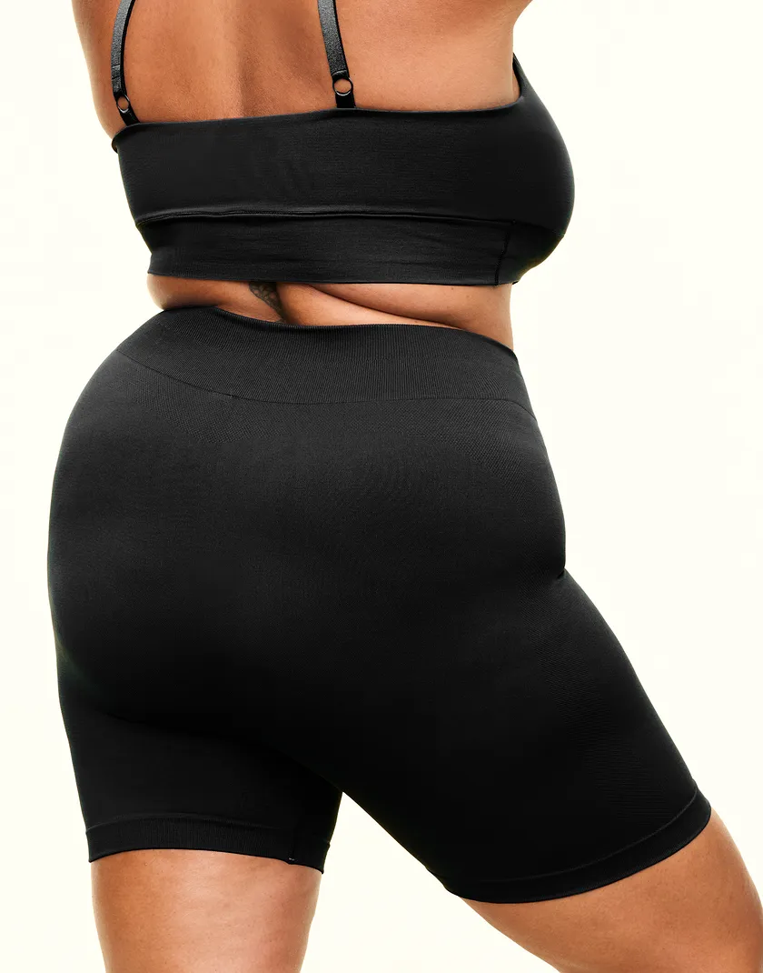 The Ultimate Bike Black Plus activewear bundle Model 5