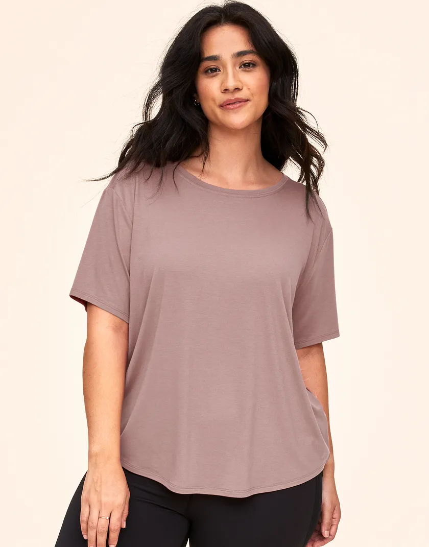 Molly Medium Gray Plus lounge bundle Model 2