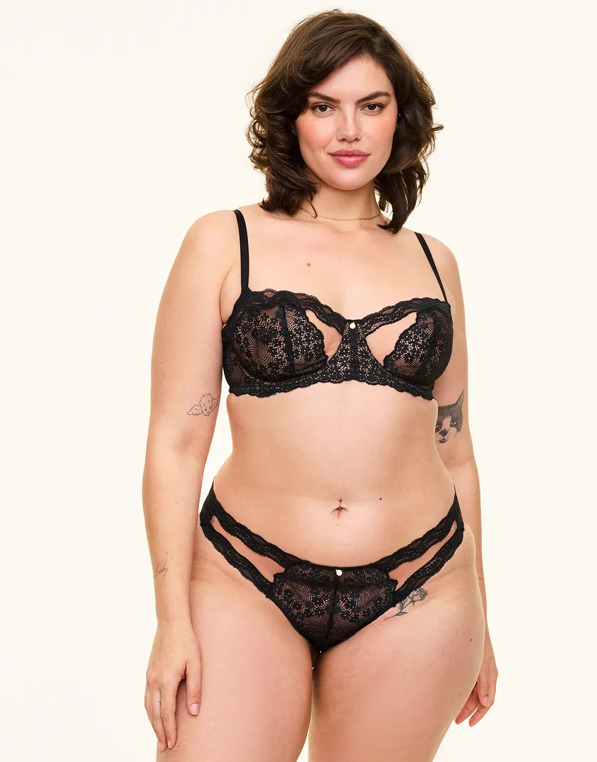 Melrose Black Plus Unlined bra and panty bundle Model 3