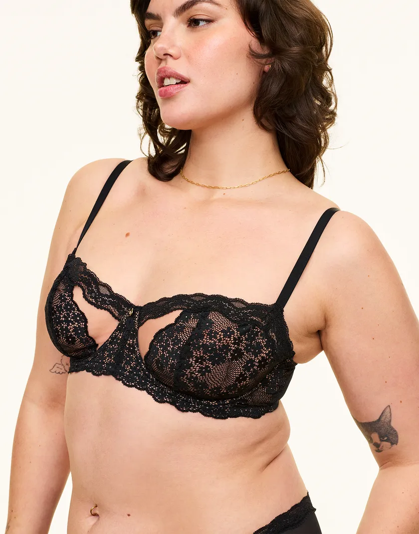 Melrose Black Plus Unlined bra and panty bundle Model 4
