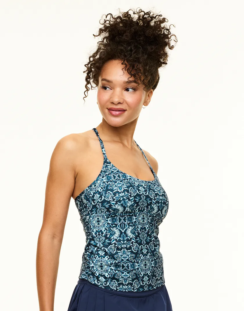 Jaden Geo Blue Contour activewear bundle Model 4