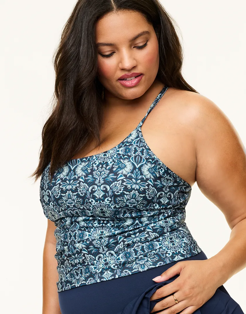 Jaden Geo Blue Plus Contour activewear bundle Model 5