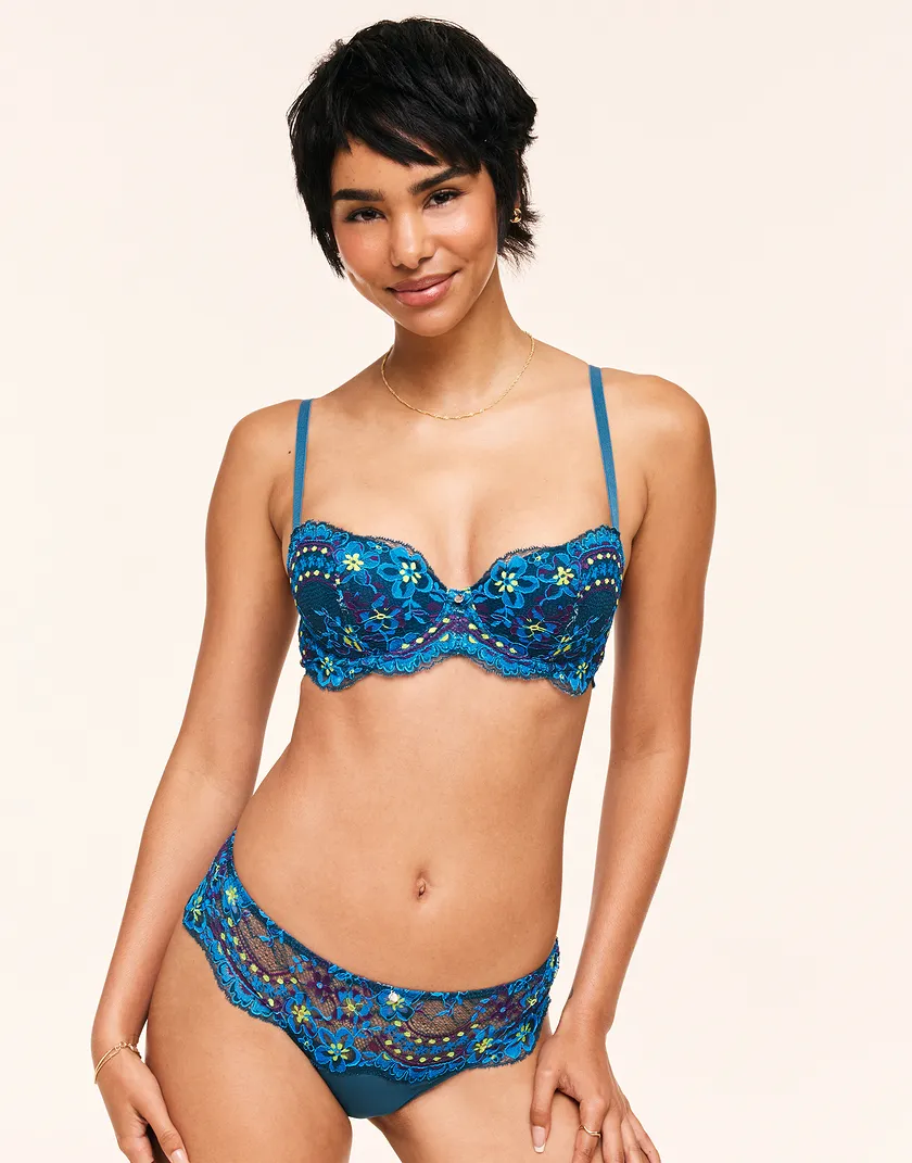 Nicholette Floral Blue Contour bra and panty bundle Model 2