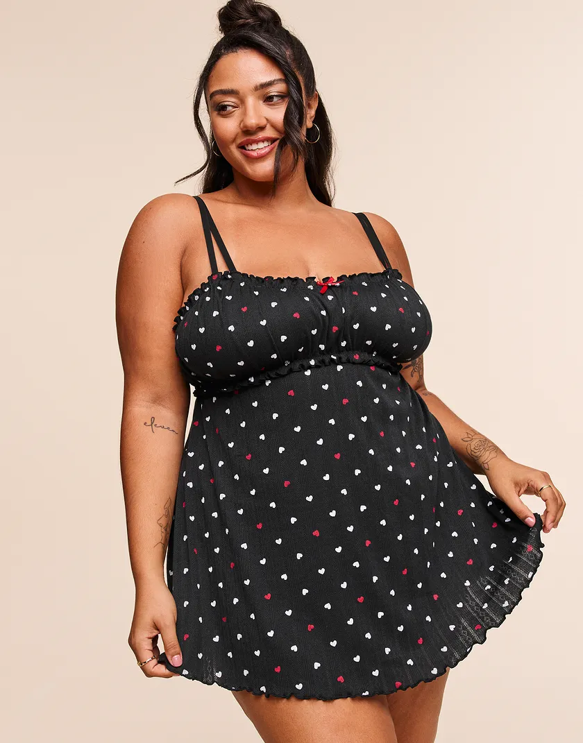 Ophylia Heart Black Plus sleepwear bundle Model 2