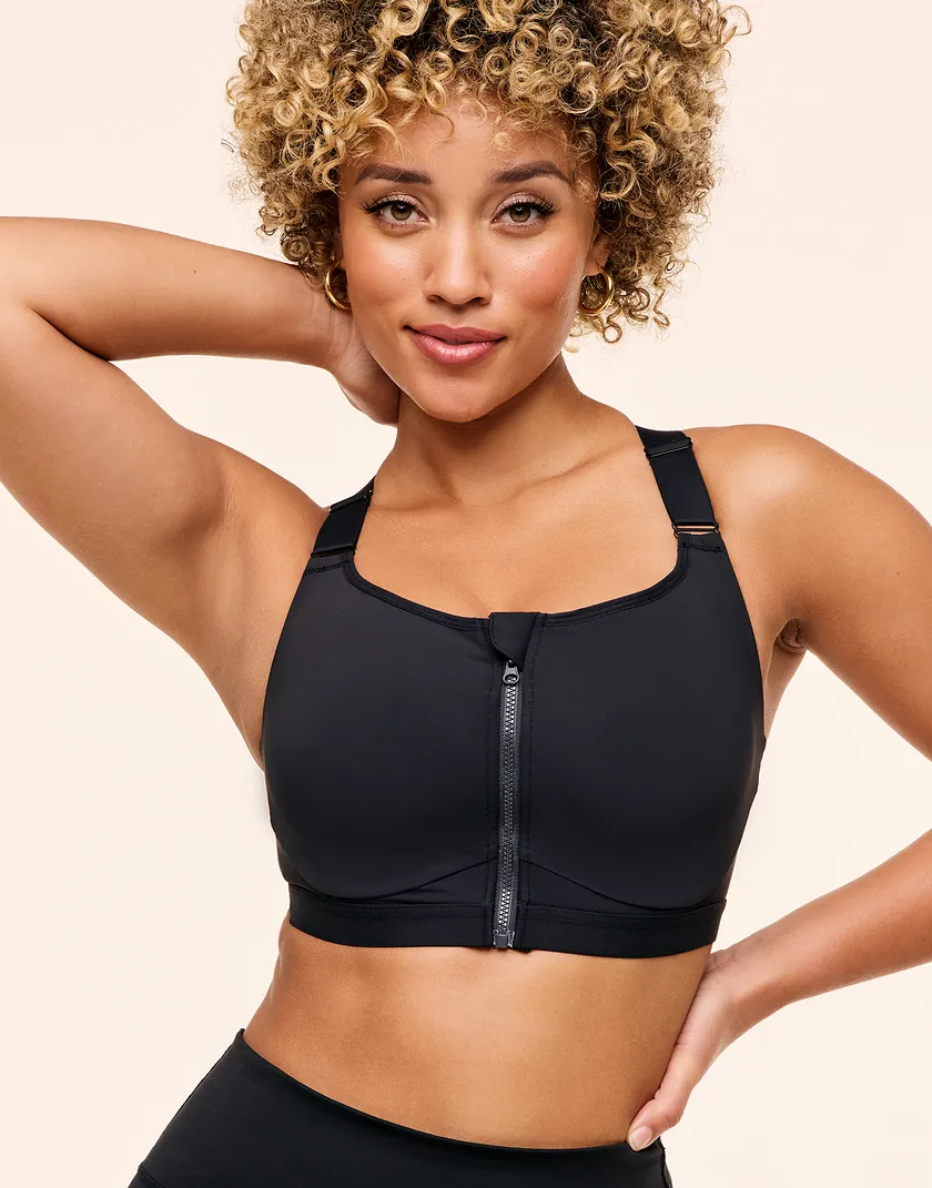 Laticia Black Lined activewear bundle Model 4