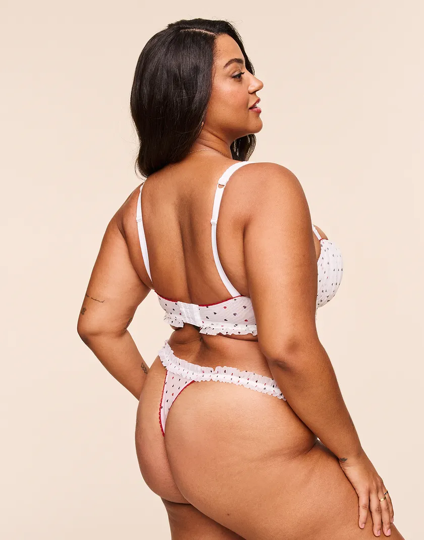 Susie Heart White 5 Plus Contour bra bundle Model 3