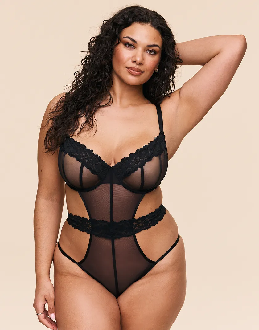 Sawyer Black Plus Unlined lingerie bundle Model 5