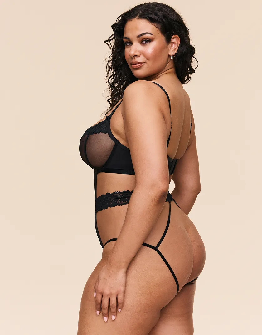 Sawyer Black Plus Unlined lingerie bundle Model 2