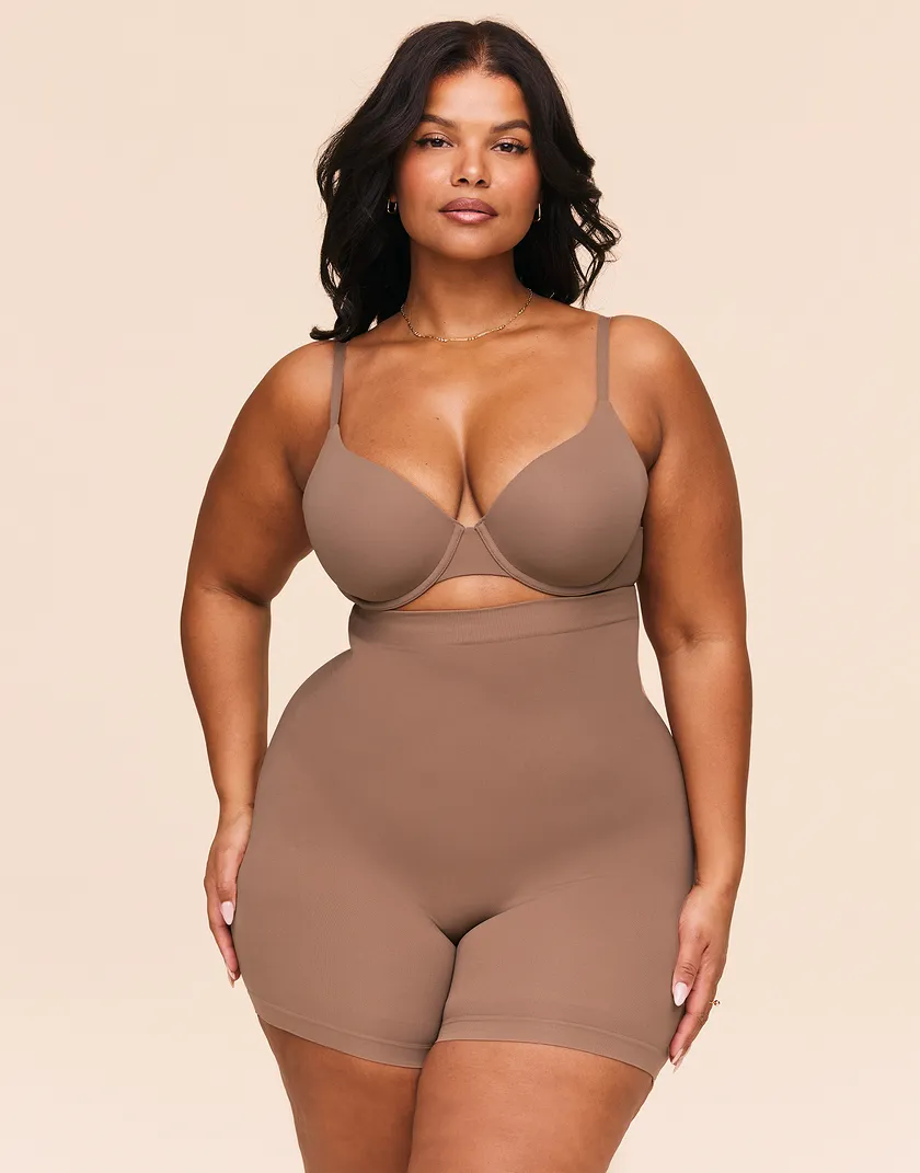 Reece Medium Beige Plus shapewear bundle Model 2