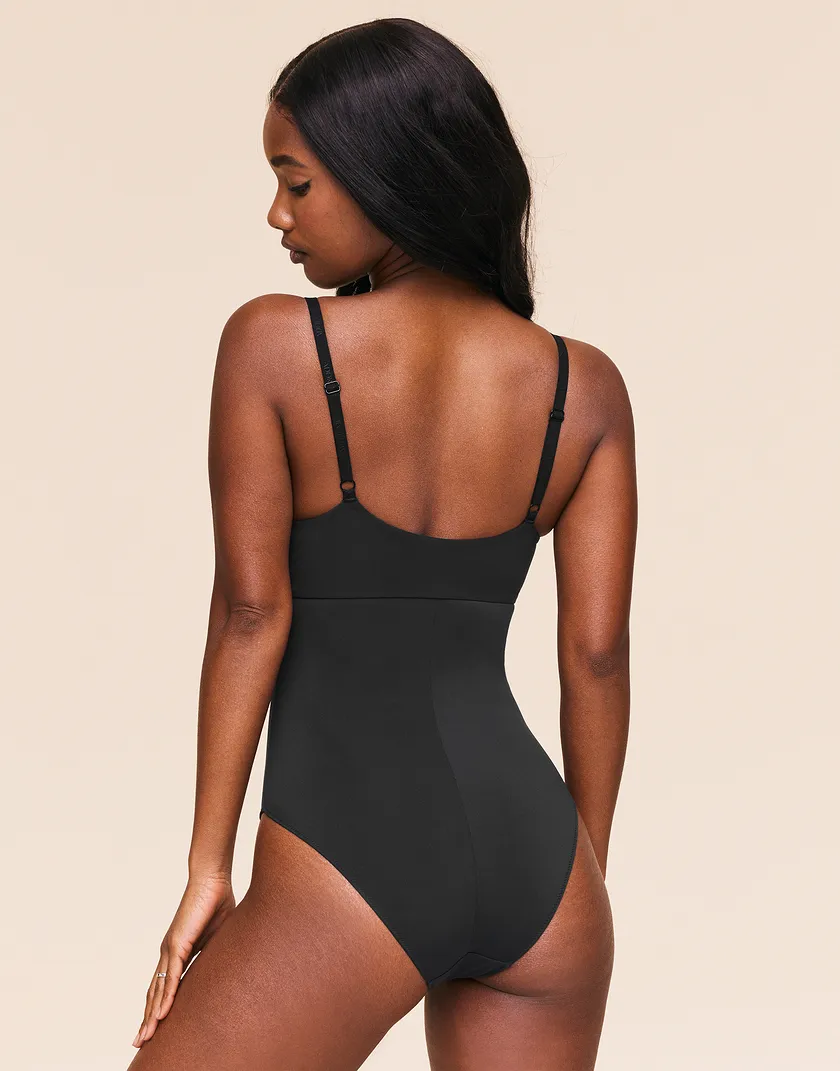 Vanesse Black shapewear bundle Model 4