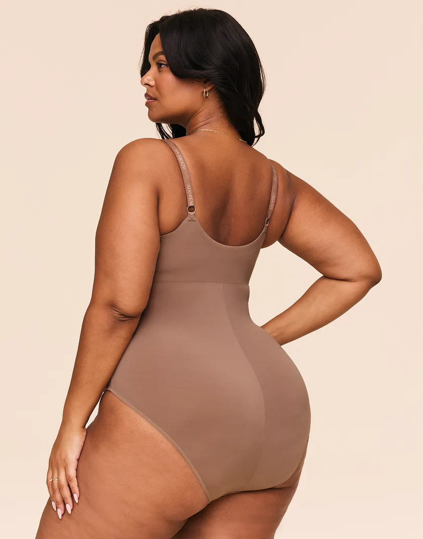 Vanesse Medium Beige Plus shapewear bundle Model 5