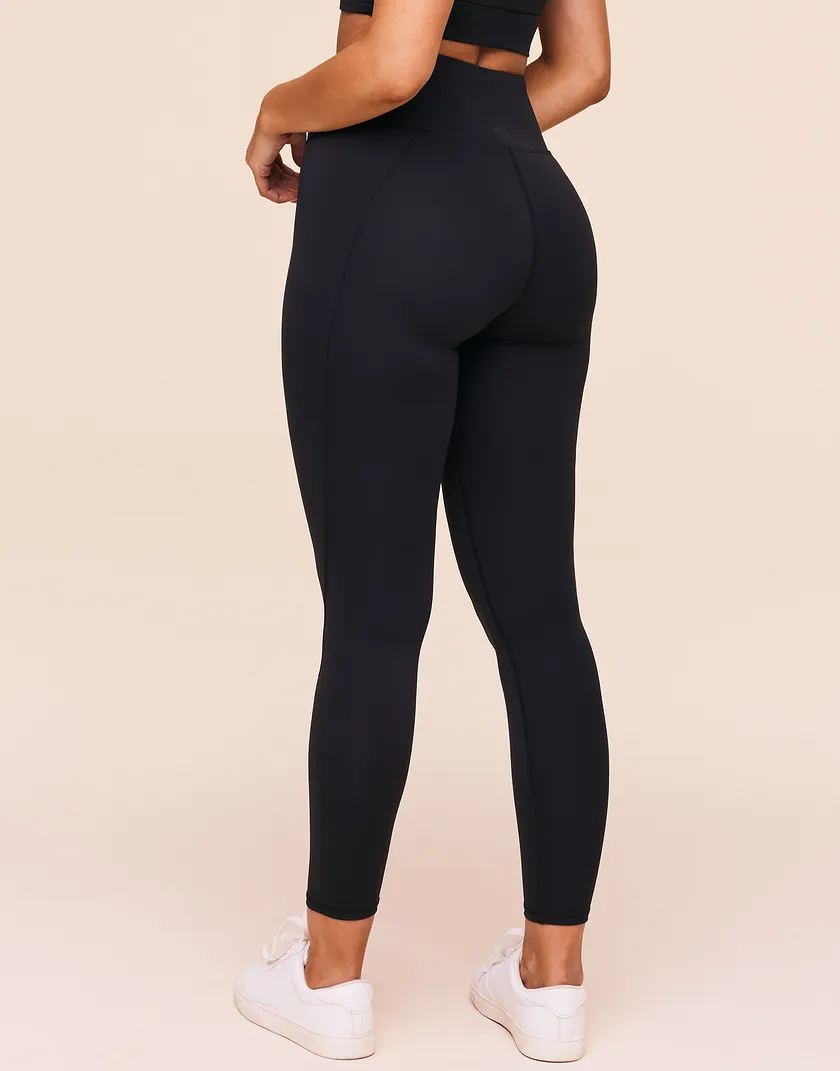 Nebula Ruched Legging Black activewear bundle Model 5