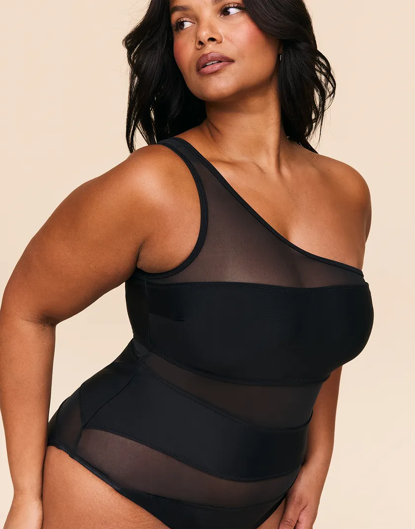 Kimora Black Plus Contour swimwear bundle Model 5