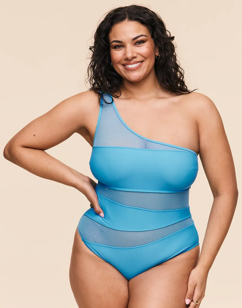 Kimora Medium Blue Plus Contour swimwear bundle Model 2