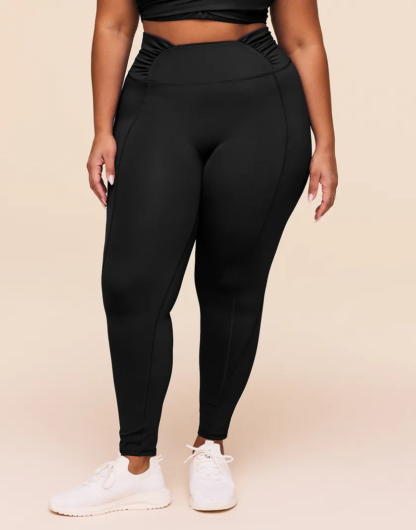 Nebula Ruched Legging Black Plus activewear bundle Model 1