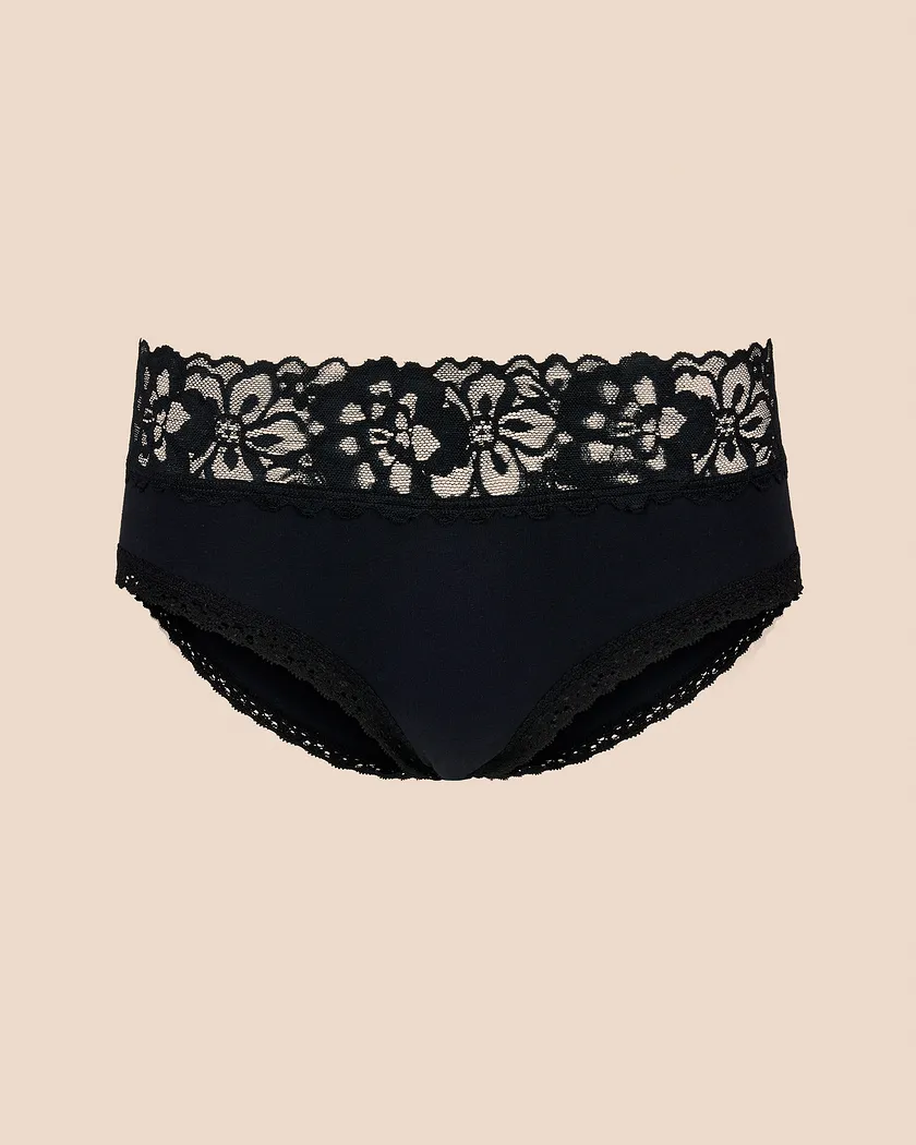 Miley C1 Hipster Black panty bundle Still 3