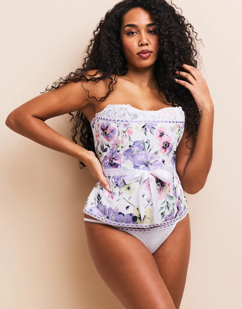 Hopelynn Floral White 2 Plus Unlined corset bundle Model 2