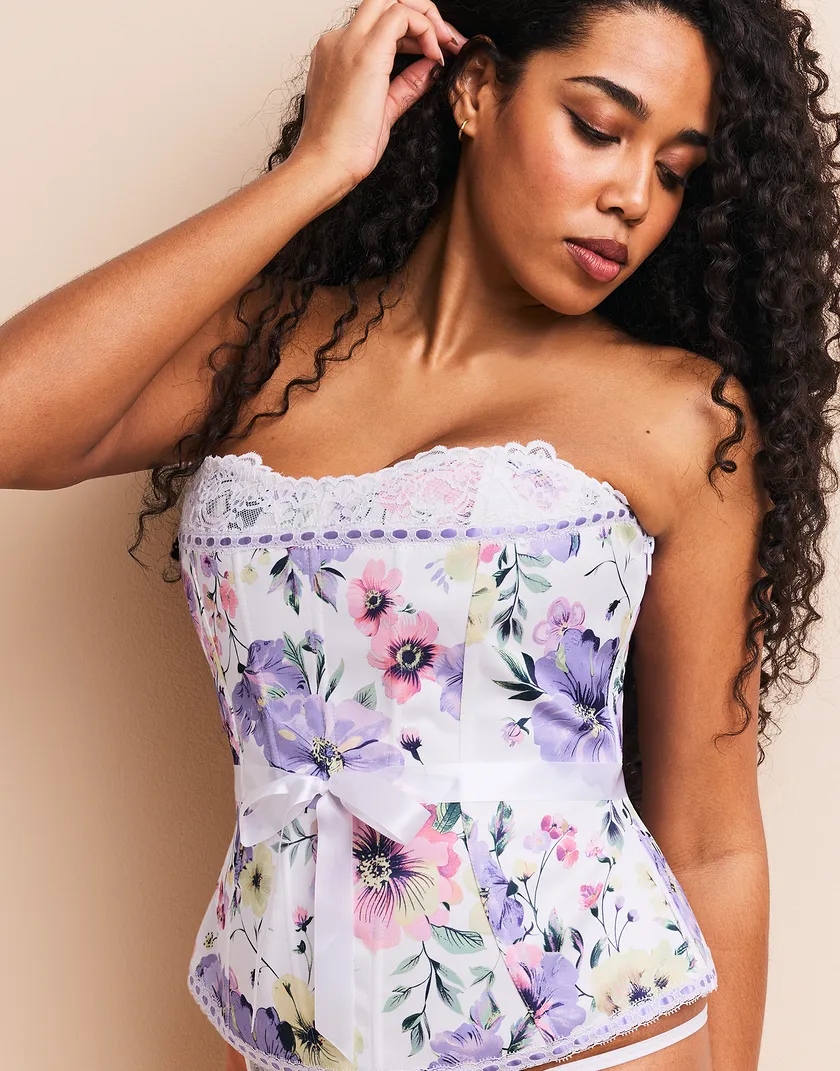 Hopelynn Floral White 2 Plus Unlined corset bundle Model 5