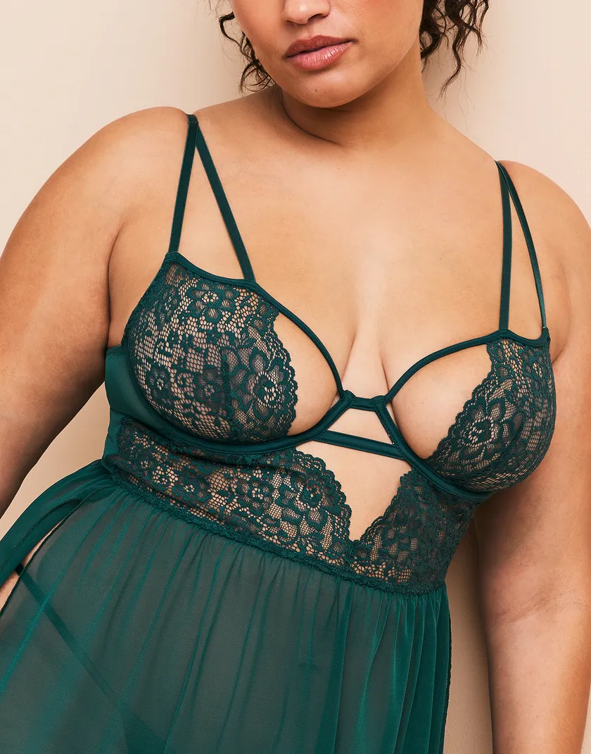 Rae Dark Green Plus Unlined lingerie bundle Model 5