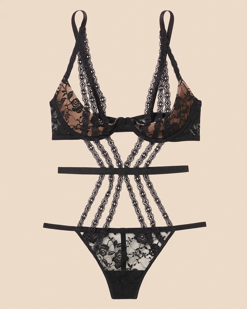 Leila Black Contour lingerie bundle Still 2