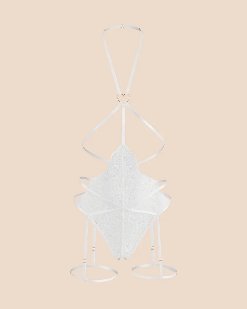 Tiah White lingerie bundle Still 3